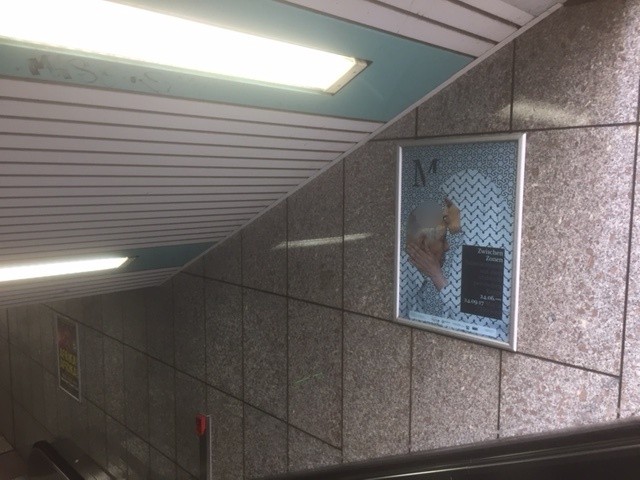 U-Bf Berliner Platz, Ausg. Park, re.hoch, 2.Sto.