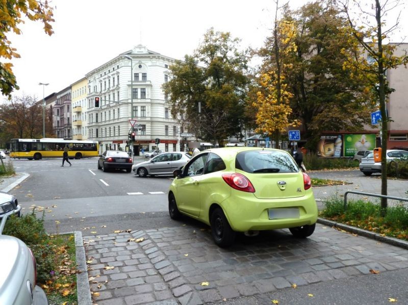 Stendaler Str.  23/Perleberger Str.