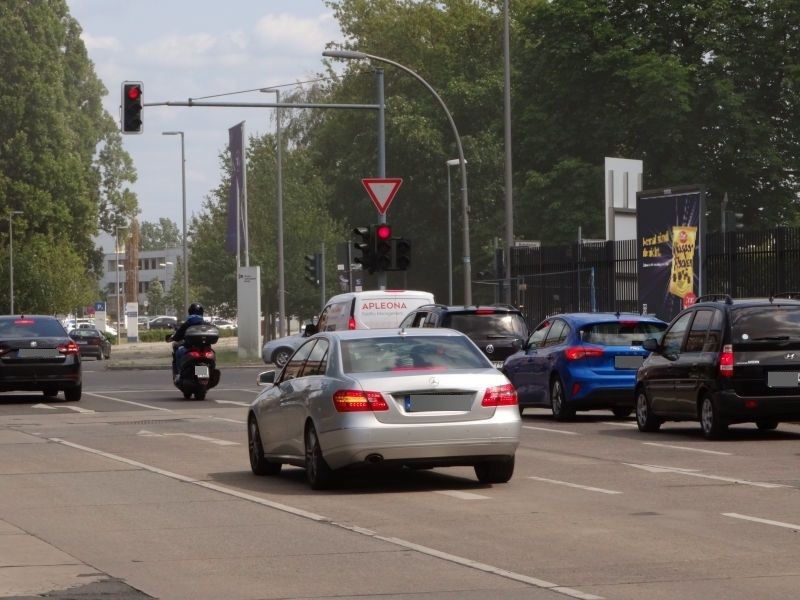 Motardstr.  1/Rohrdamm