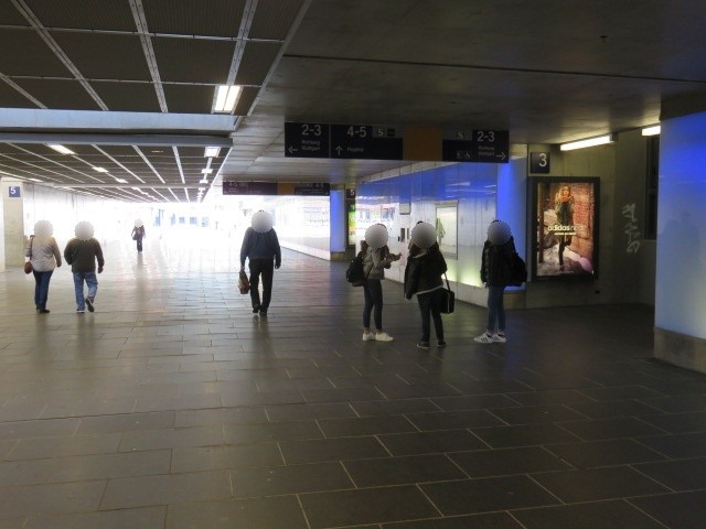 S-Bf Böblingen, Durchgang zu Gl.2/3, 2.Sto. Aufzug