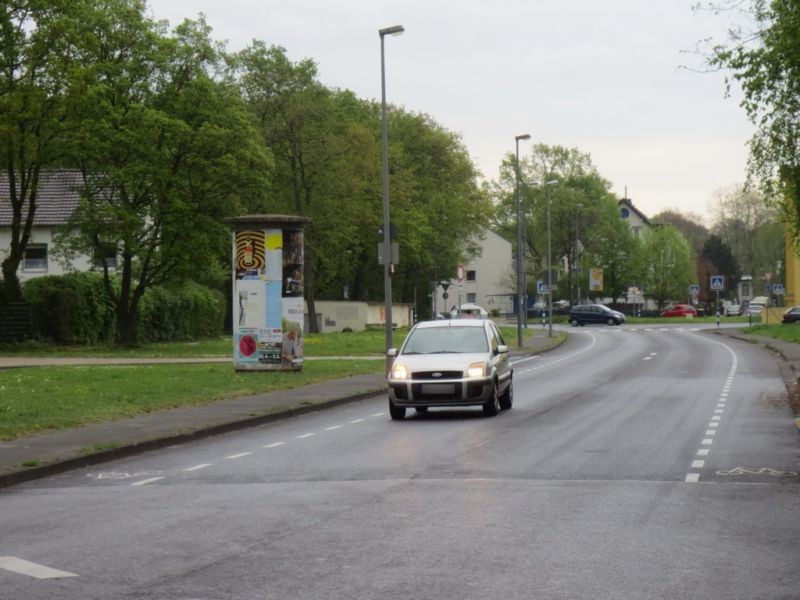 Nachtigallenstr./Sportplatzstr.