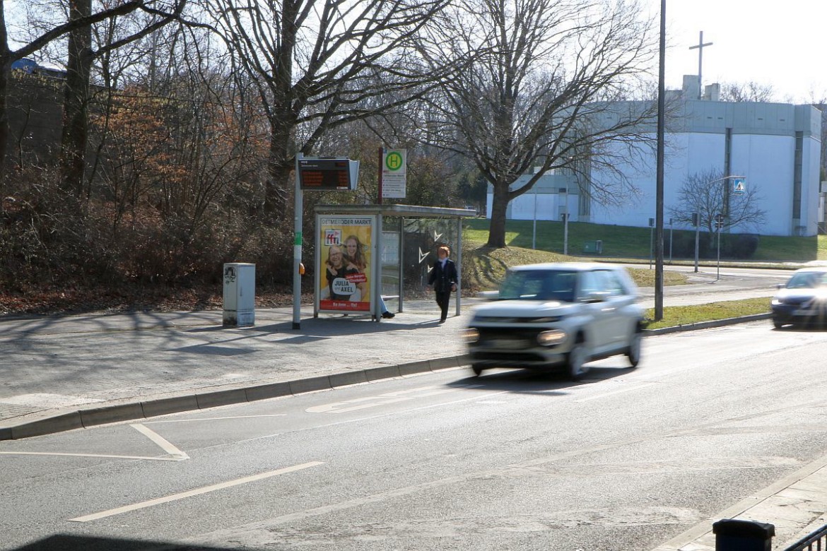 John-F.-Kennedy-Allee/Detmeroder Markt sew. außen