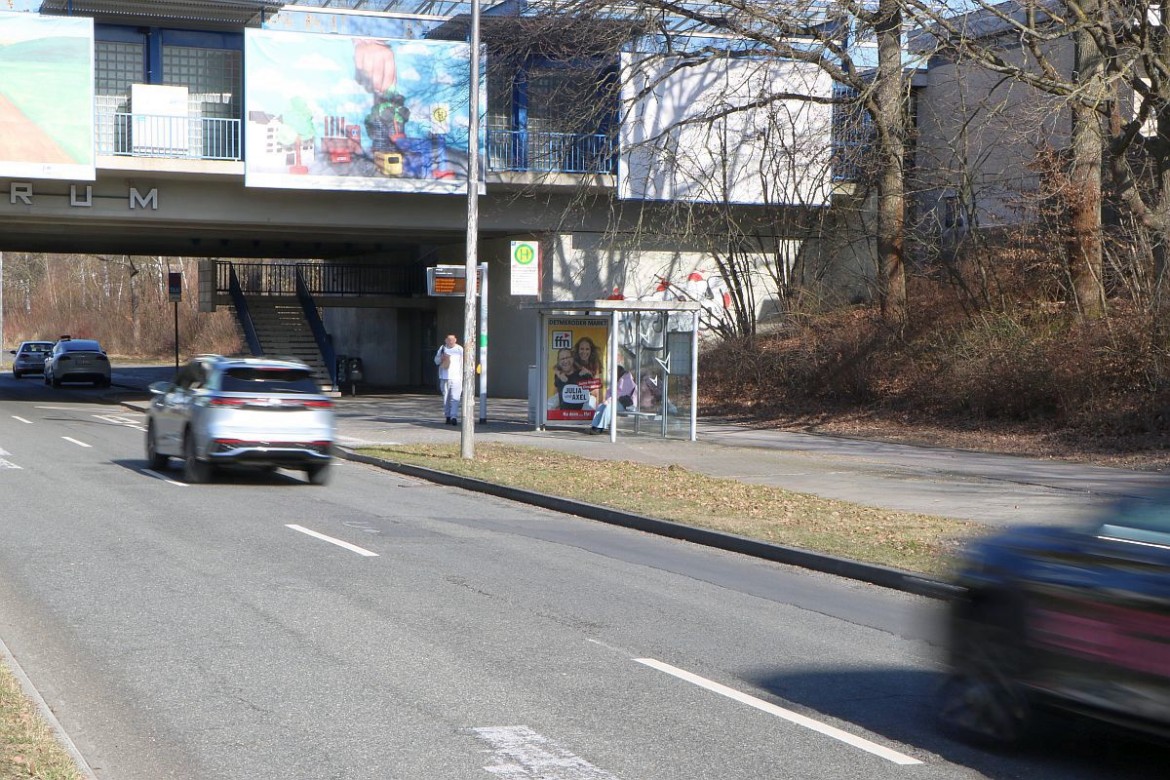 John-F.-Kennedy-Allee/Detmeroder Markt sew. innen