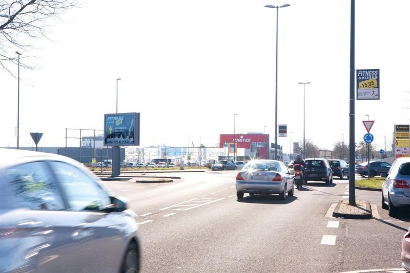 Mathias-Brüggen-Str. 114/Von-Hünefeld-Str./We.re.