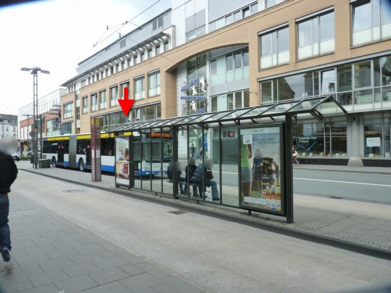 Mummstr. geg. Stammweg/Insel/re. RS