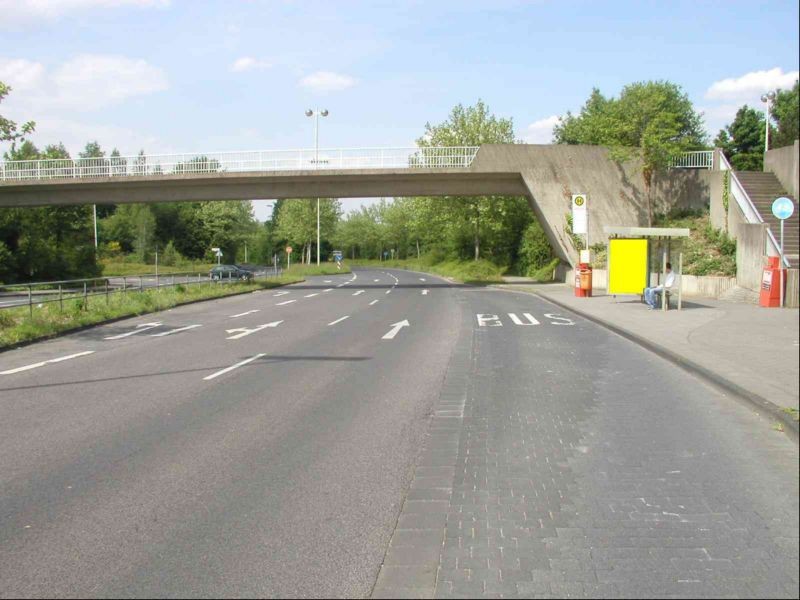 Brueser Damm HST Hallestr. sew. innen