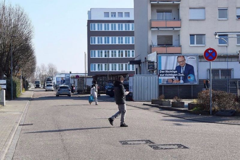 Danziger Str.   4 quer geg. Aldi li.