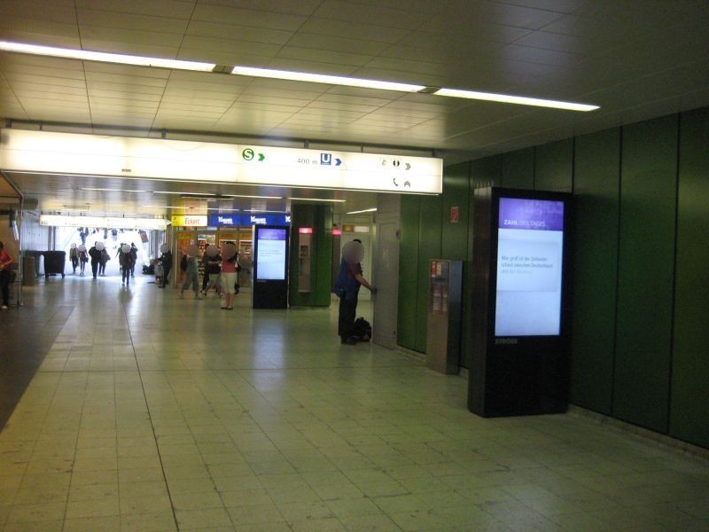 S-Bf Stadtmitte, Ausg. Büchsenstr., links