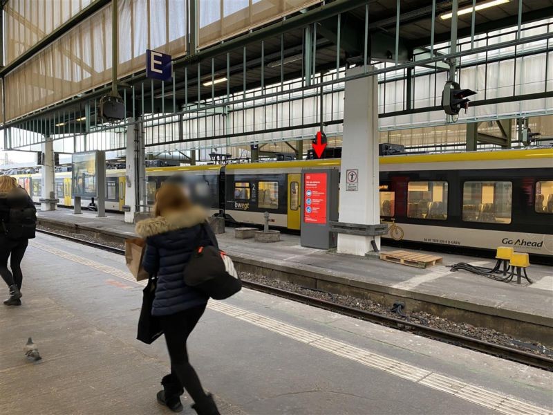 Hbf, Zwi.-Bstg. 12/13-Pos. 1/12