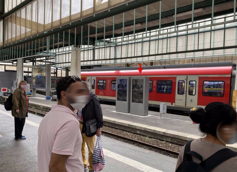 Hbf, Zwi.-Bstg. 4/5-Pos. 2/4