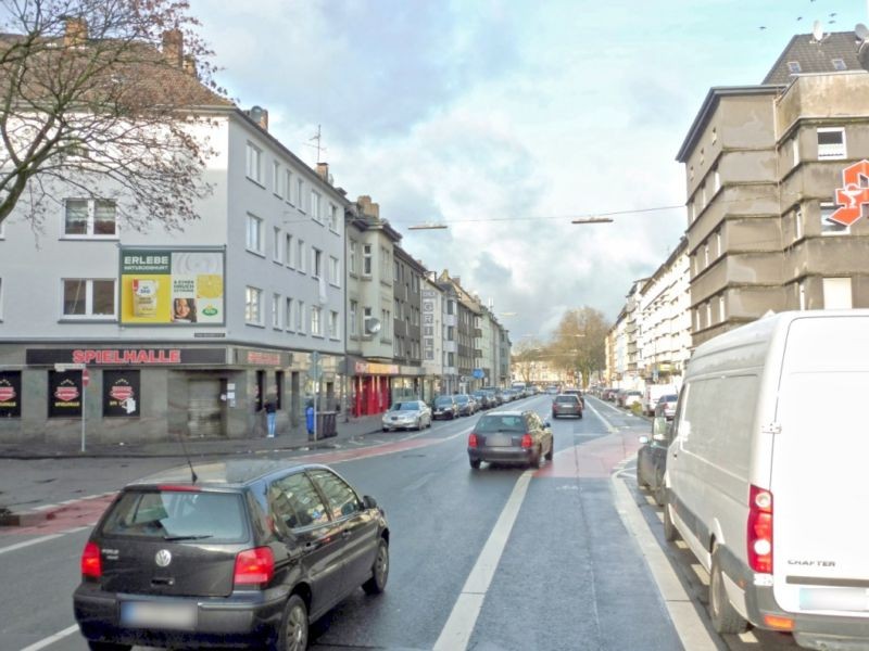 Bismarckstr.  65 li. quer