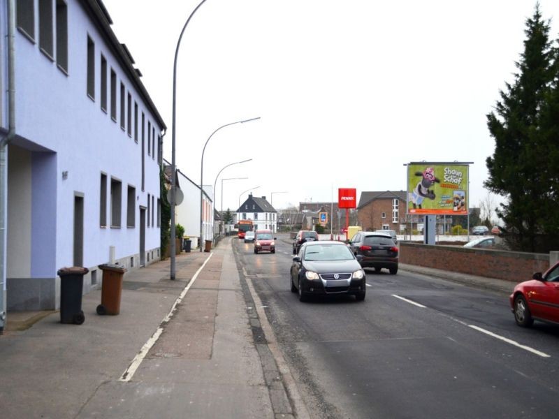 Neusser Landstr. 364-366/B9/Penny/Si. Ampel CS