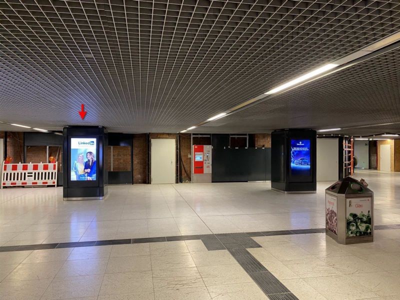 Hbf, Kronenpass., Seite Ausg. Kronenstr., 1.Sto