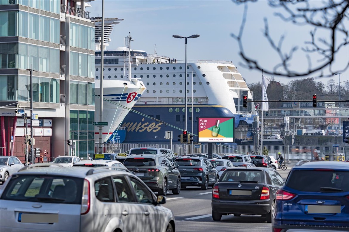 Bollhörnkai 1 geg. Stresemannplatz