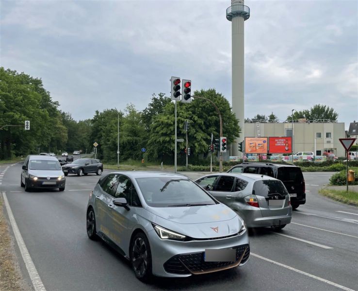 Kirchstr.  24/Si. Oberhausener Str. quer