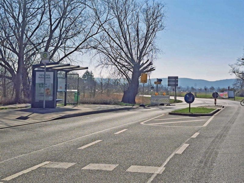 Hausberger Str. neb. 7/HST Kanzl. Weide sew./We.li