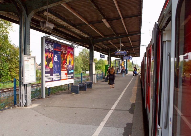 S-Bf Reisholz,Bstg., Gleis 3,unter Überdachung