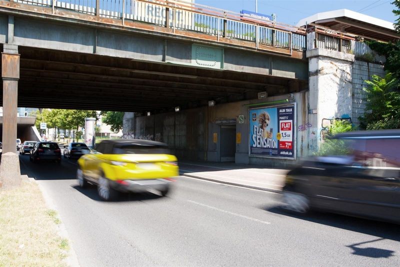 Völklinger Str. DB-Br, re. neb.Zugang z. S-Bf(Bel)