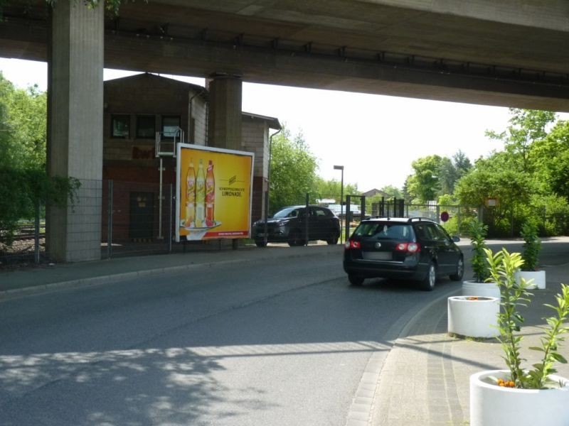 Halskestr/Kaiserswerther Str re. nh