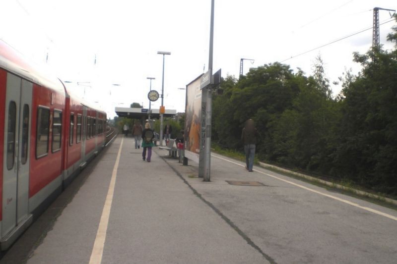 S-Bf Ehrenfeld, Bstg., Gleis 1
