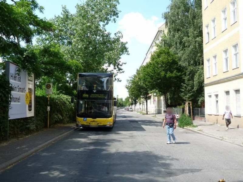 Siegfriedstr., amBahnhof Hermannstr.,Zaun, rechts