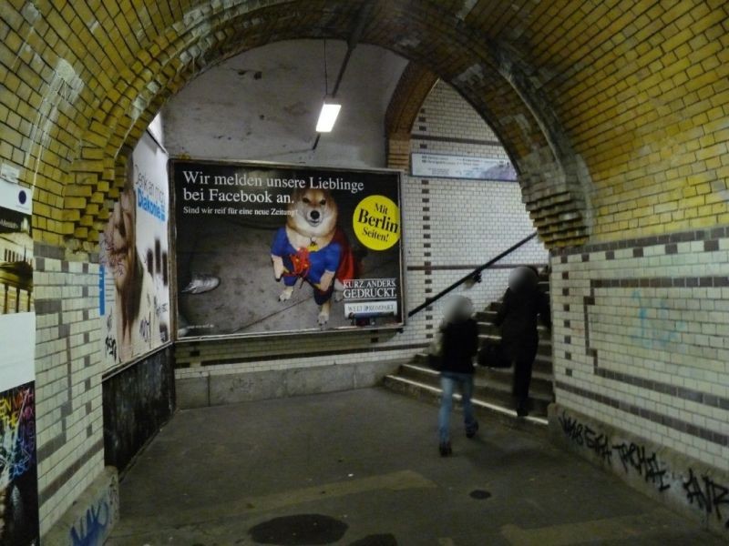 S-Bf Yorckstr., Treppenabgang, rechte Seite