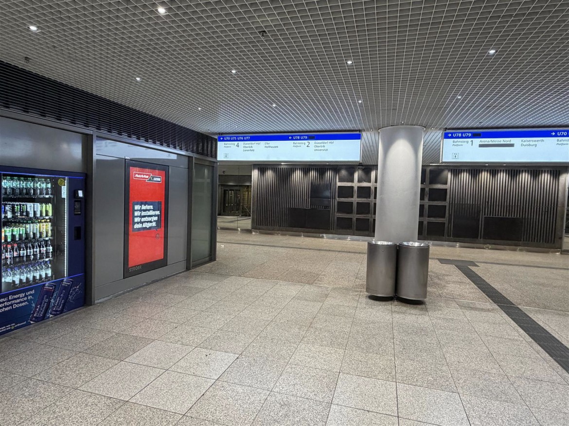 U-Bf Heinr.-H.-Allee,.ggü.Fahrk.a.,Ri.Gl.li