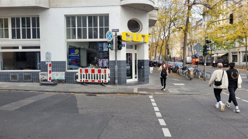 Schillstr. 2/Neusser Str.