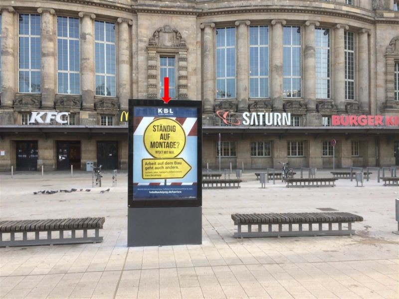 Willy-Brandt-Platz/Vorplatz Taxistand/Si. Str. re.