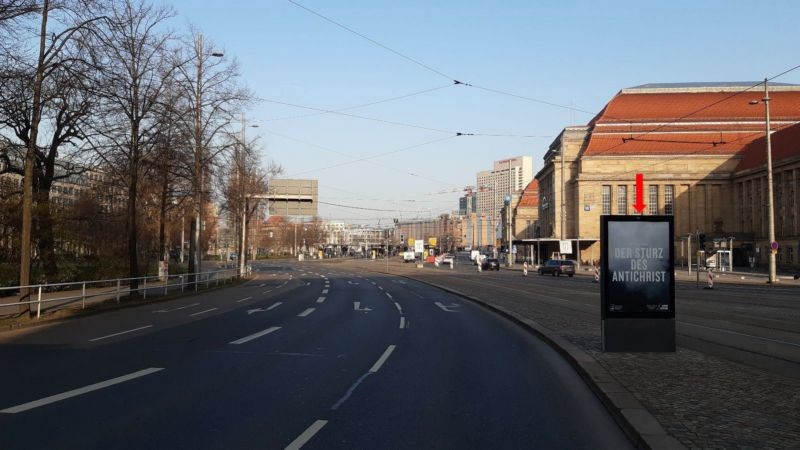 Willy-Brandt-Platz 30 m vor Georgiring/Mittelstrei