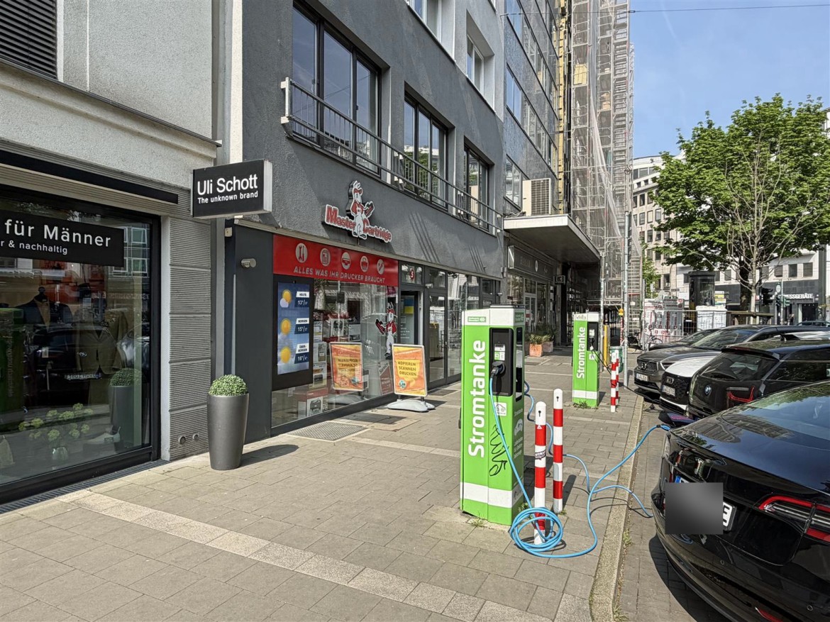 Hüttenstr. 5