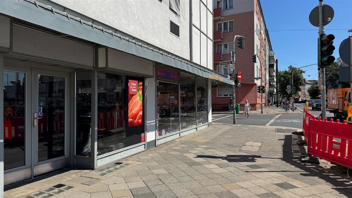 Elisabethstr. 117/Bilker Allee/re.