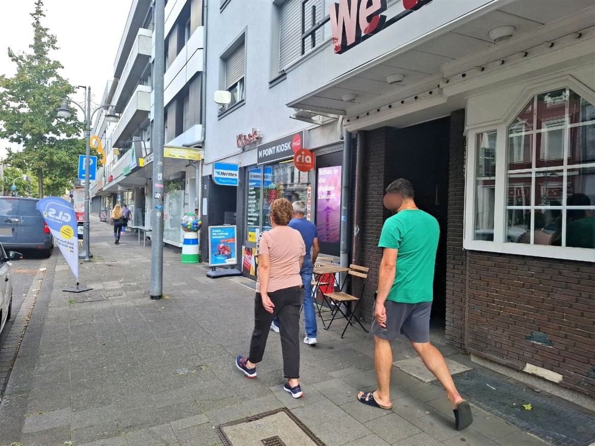 Bismarckstr.  72