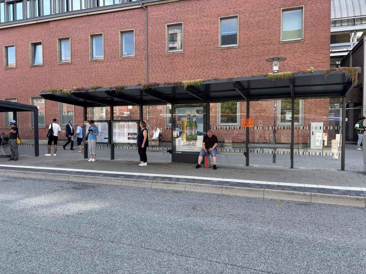 Sophienblatt  27/HBF-Bussteig A1 mi. STS