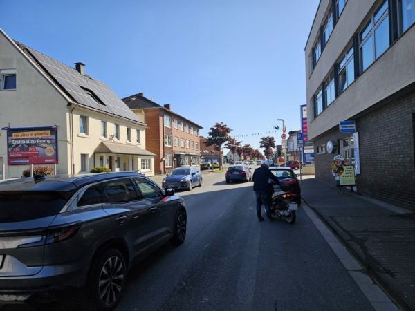 Hellweg 40 (B 1)  quer